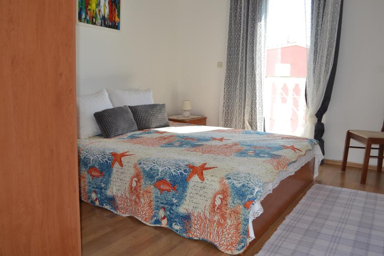 Apartments Lucija Srima Esterno foto