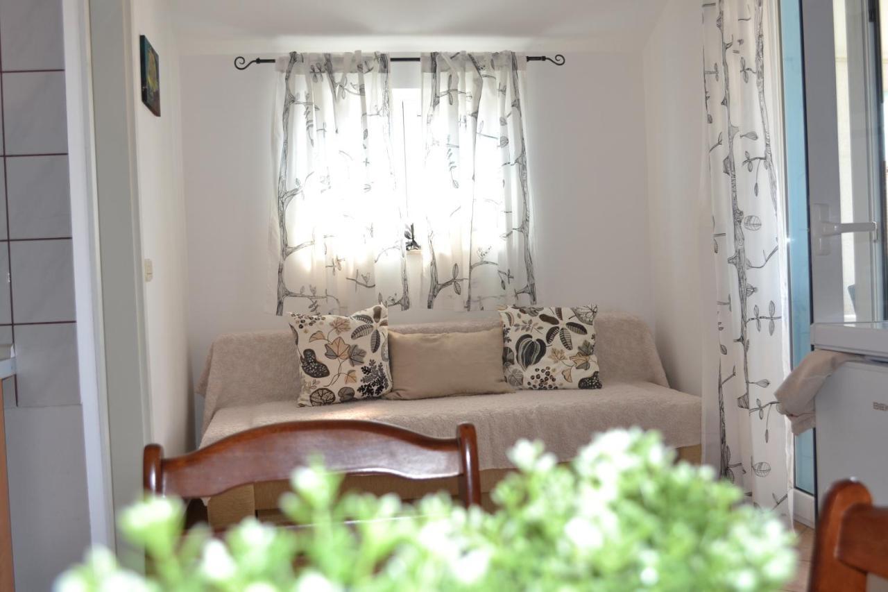 Apartments Lucija Srima Esterno foto