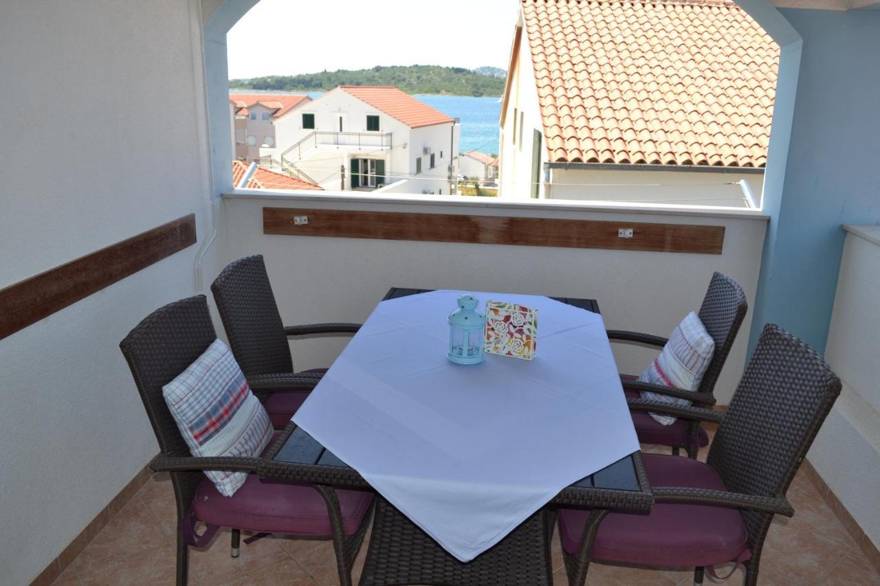 Apartments Lucija Srima Esterno foto