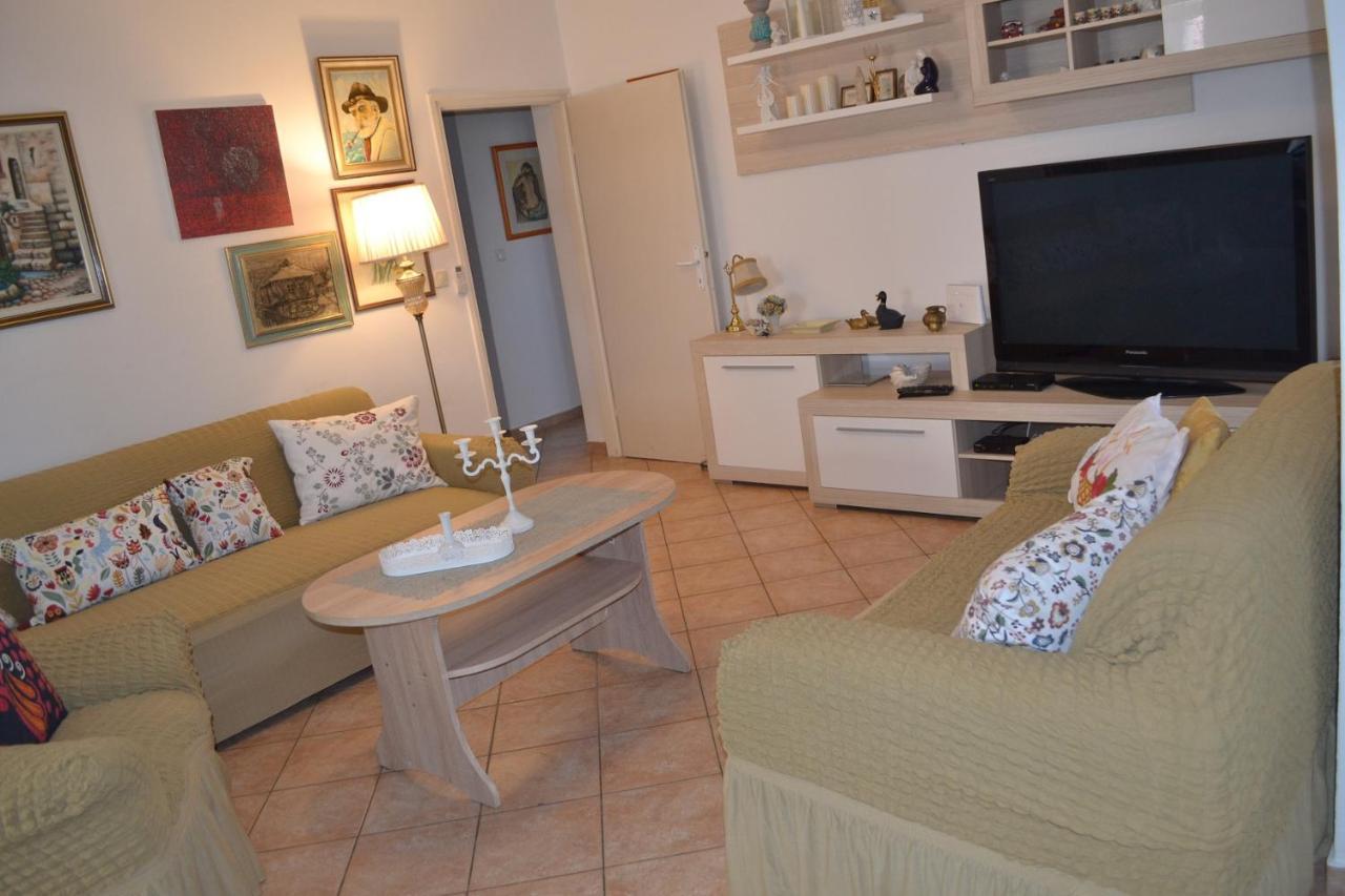 Apartments Lucija Srima Esterno foto
